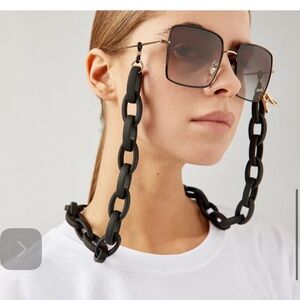 Oval resin chain black for sunglasses KALEOS